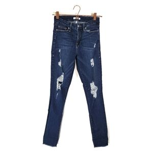 Good American good legs skinny jeans raw hem 2